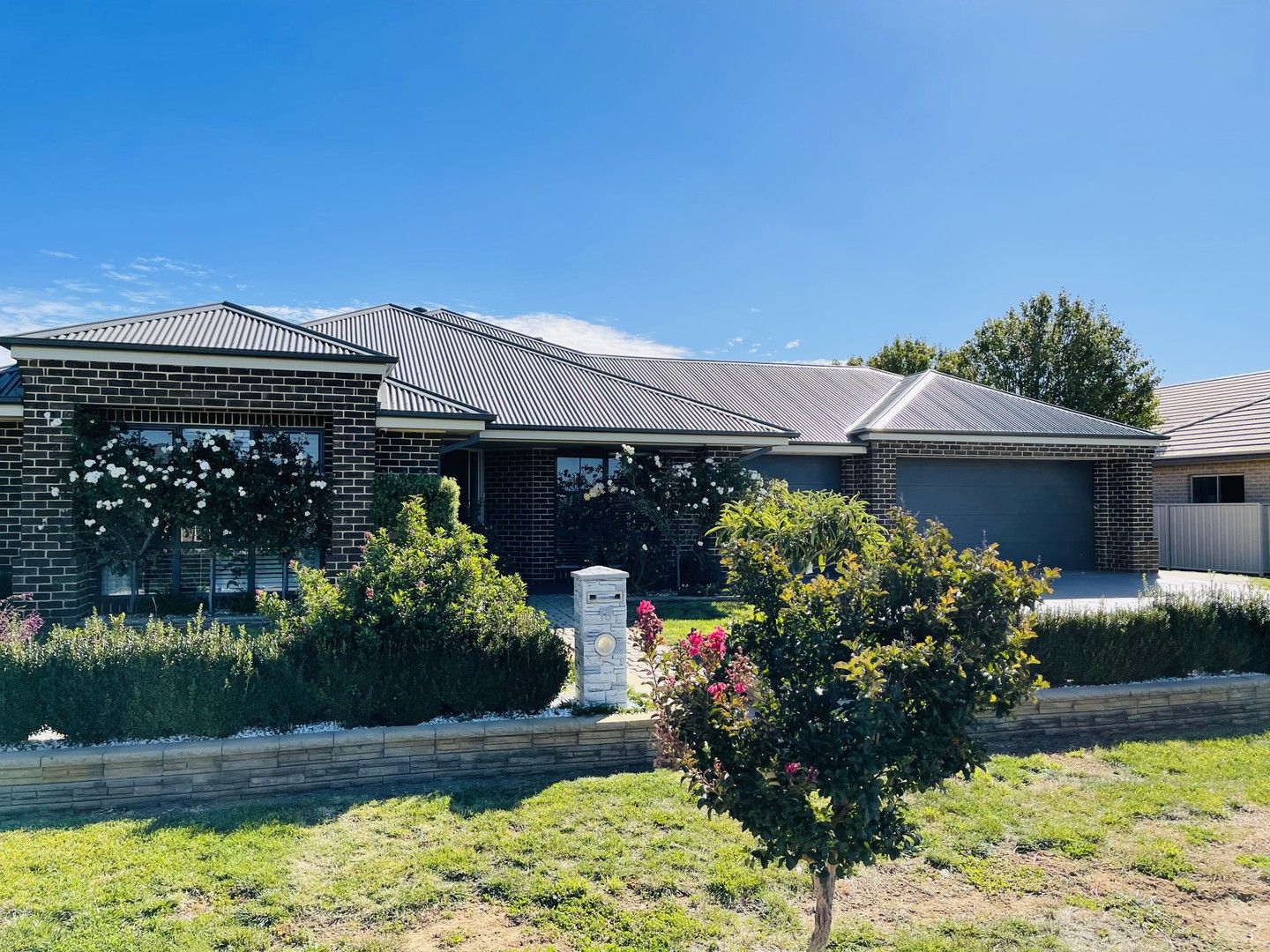 4 bedrooms House in 15 Murray Avenue ORANGE NSW, 2800