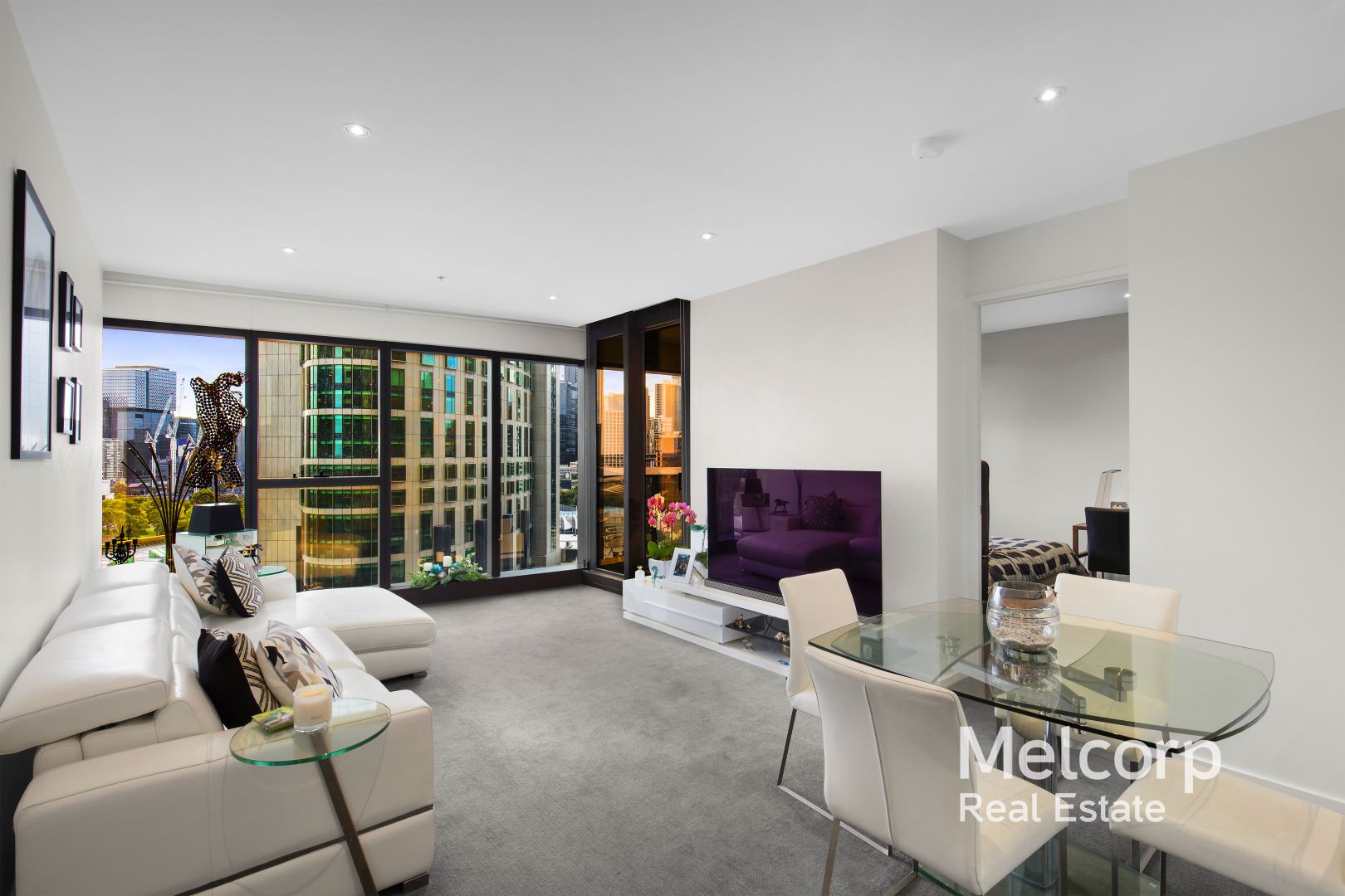 1105/9 Power Street, Southbank VIC 3006, Image 2