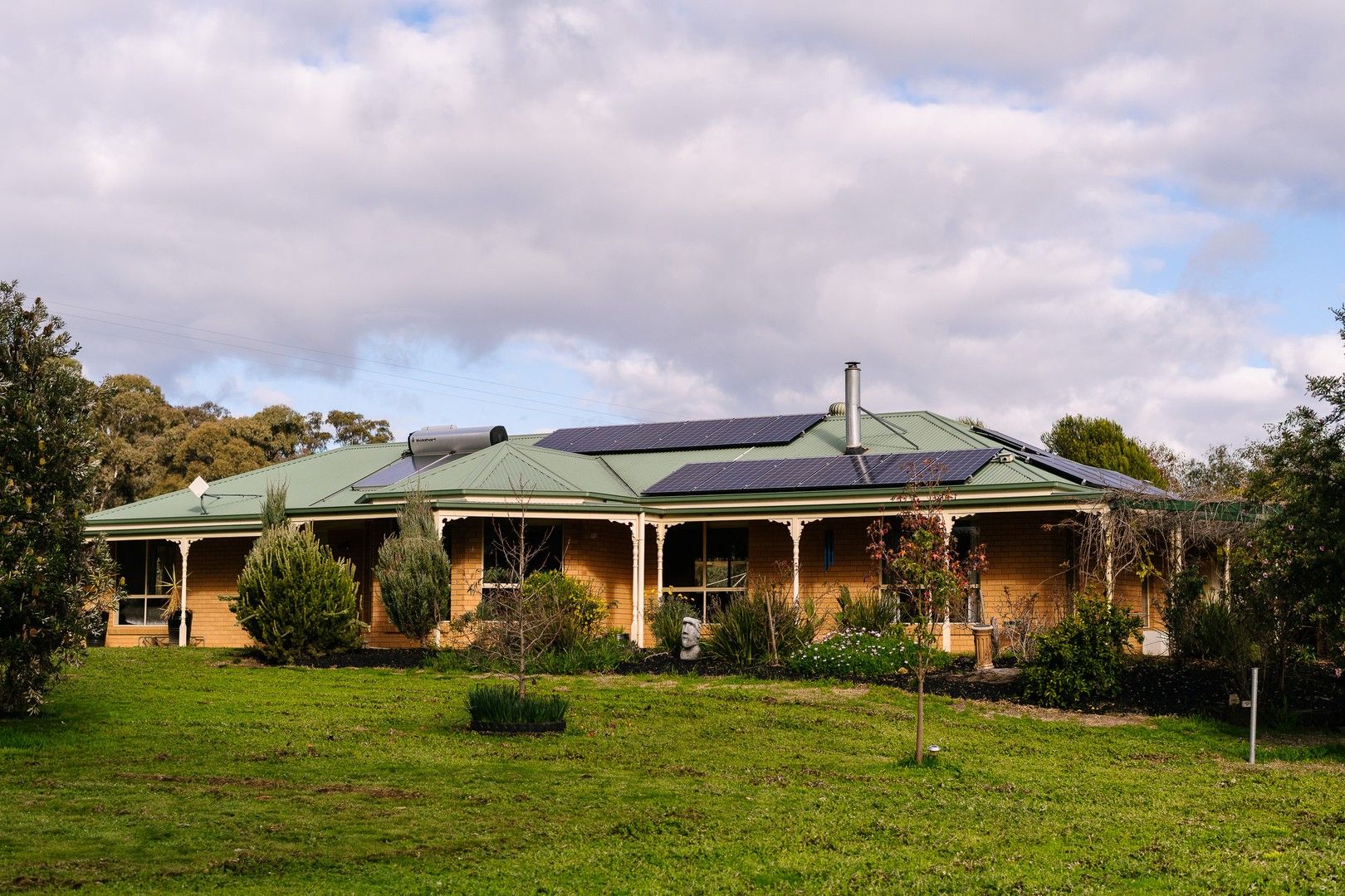 3 bedrooms House in 15 Mcglashans Road LOCKWOOD SOUTH VIC, 3551