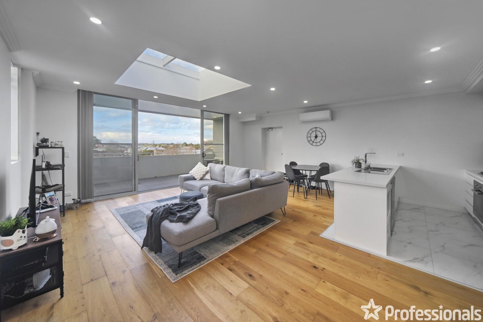 2 bedrooms Apartment / Unit / Flat in Apartment 405/67 Graham Street NOWRA NSW, 2541