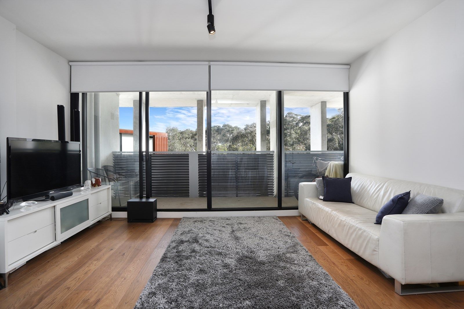 h105/12 Trenerry Cres, Abbotsford VIC 3067, Image 1