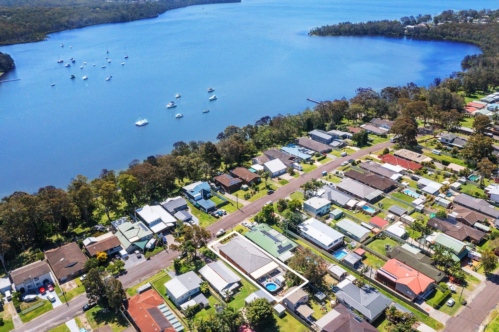 19 Teragalin Drive, Chain Valley Bay NSW 2259, Image 1