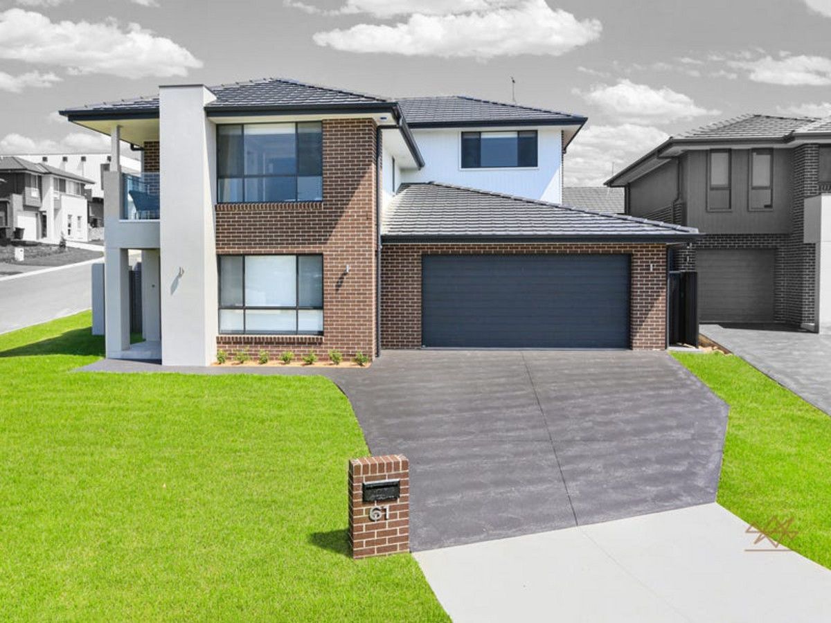 4 bedrooms House in 61 Pridham Avenue BOX HILL NSW, 2765