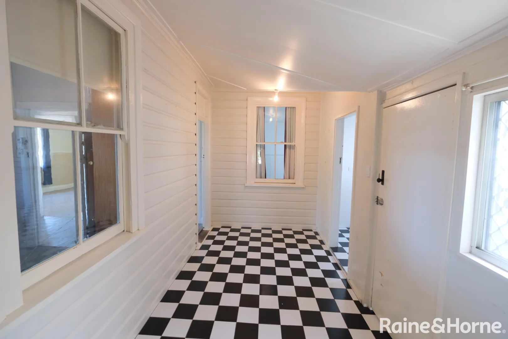 Additional image 8 of 71 Urabatta Street, Inverell NSW 2360