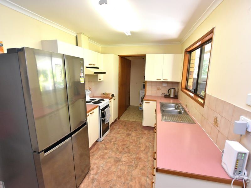 32 Robson Street, Kilcoy QLD 4515, Image 2