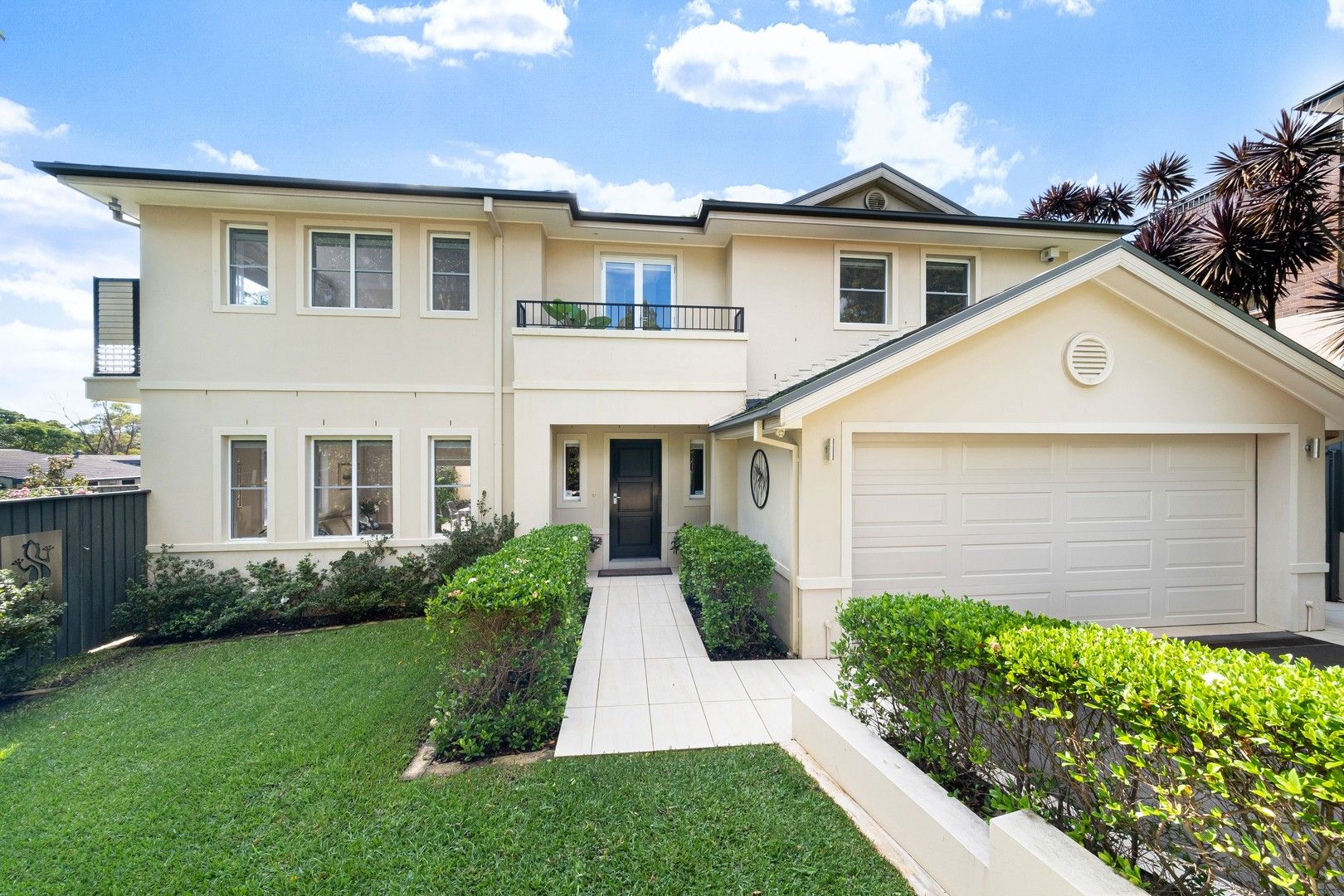 5 bedrooms House in 1 Valley Park Crescent TURRAMURRA NSW, 2074