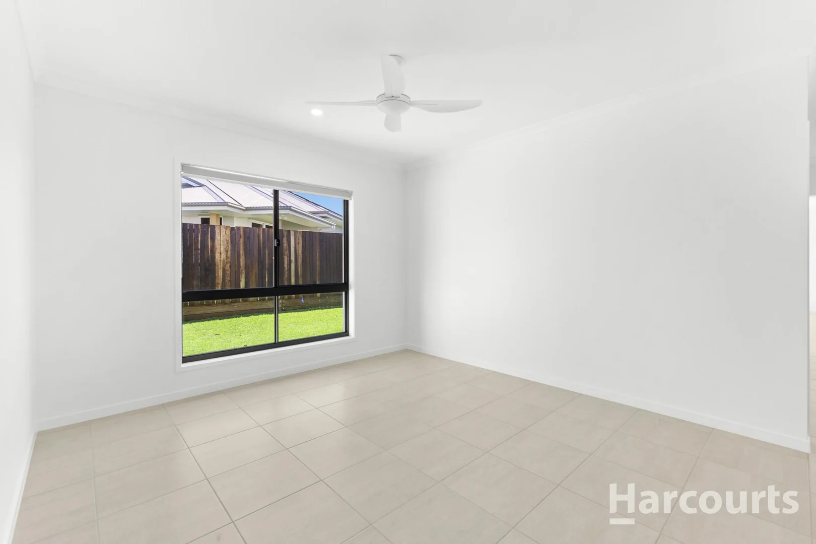 Additional image 7 of 4 Golf View Drive, Coral Cove QLD 4670