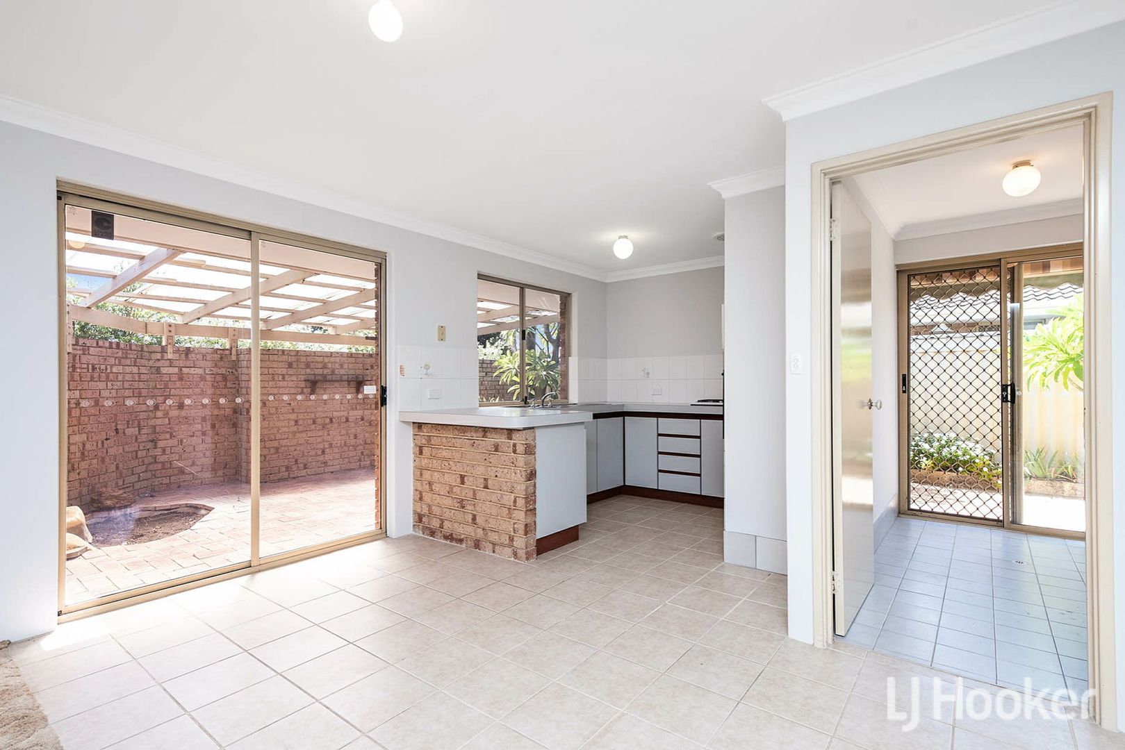 38/208 Burslem Drive, Maddington WA 6109, Image 2