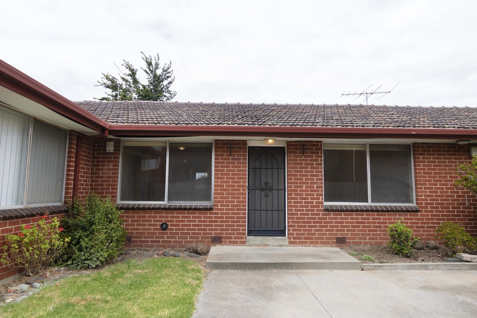 2 bedrooms Apartment / Unit / Flat in 2/7 Cohuna Street BRUNSWICK WEST VIC, 3055