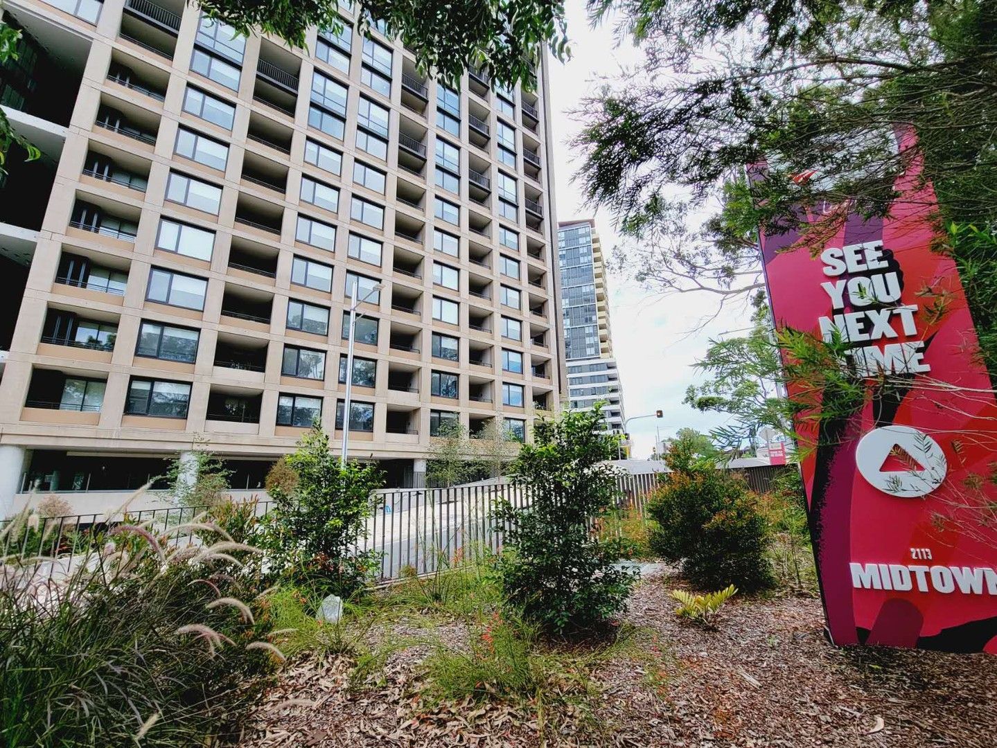 2 bedrooms Apartment / Unit / Flat in 711/1 Mahogany Avenue MACQUARIE PARK NSW, 2113