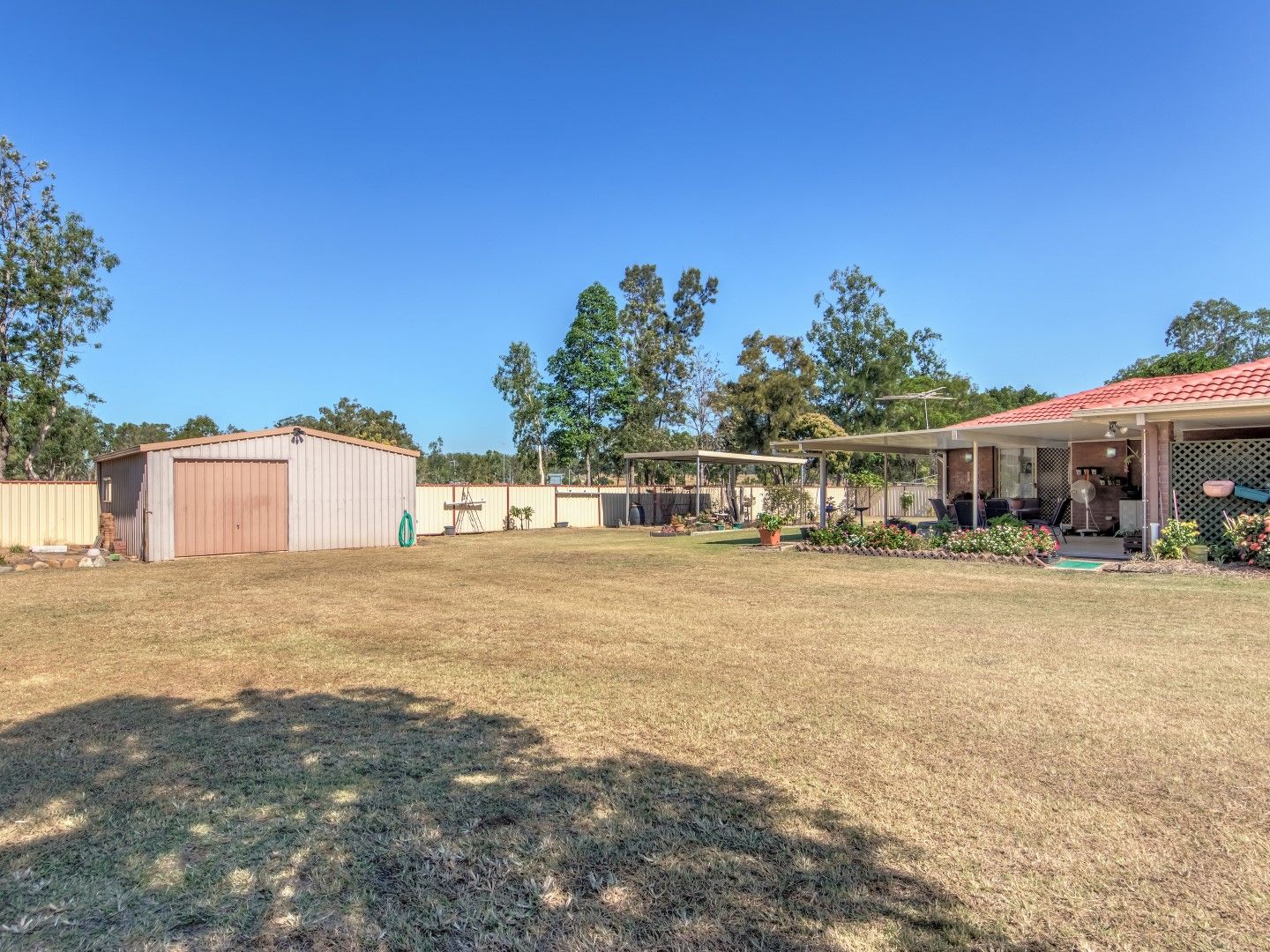 10 Flame Tree Court, Walloon QLD 4306, Image 2