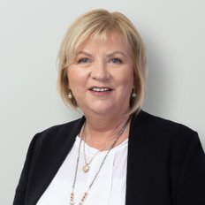 Noeline Ross, Sales representative