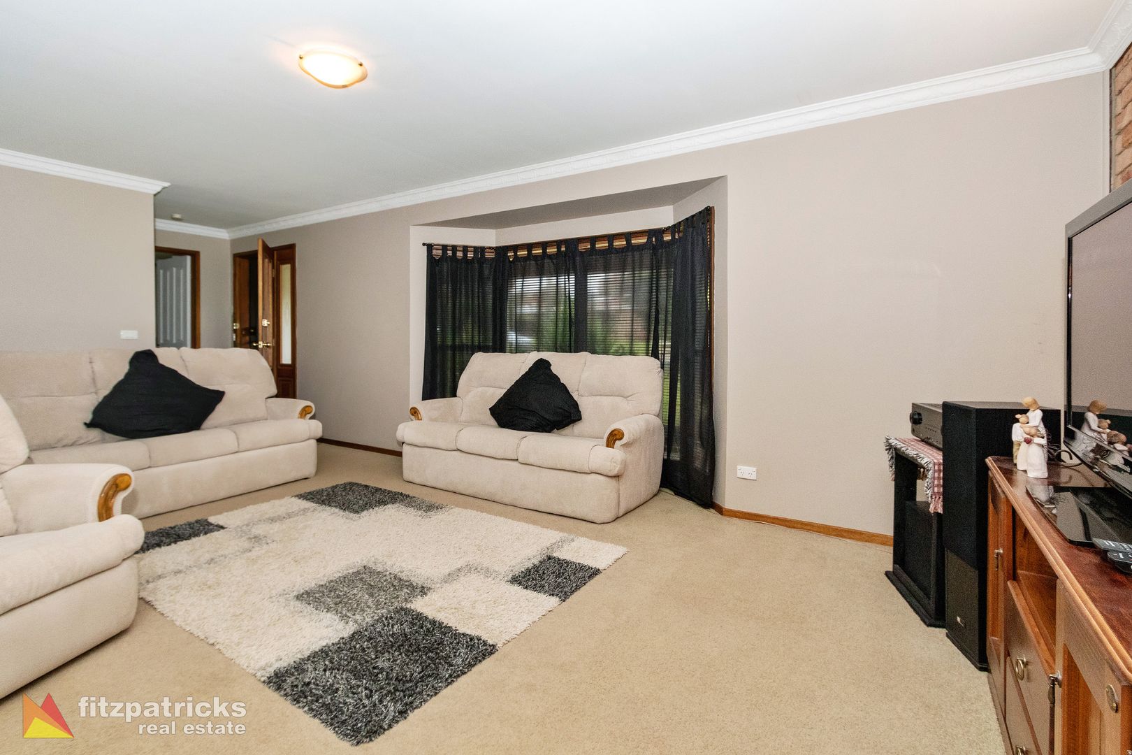 2 Azalea Place, Lake Albert NSW 2650, Image 1