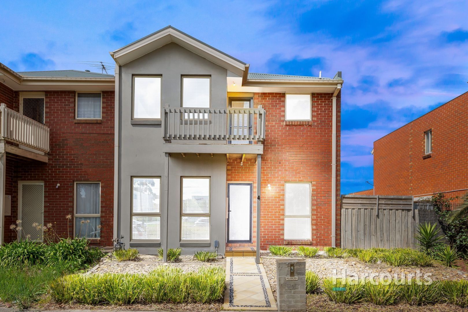 3 bedrooms House in 4 Rosewood Lane CAIRNLEA VIC, 3023