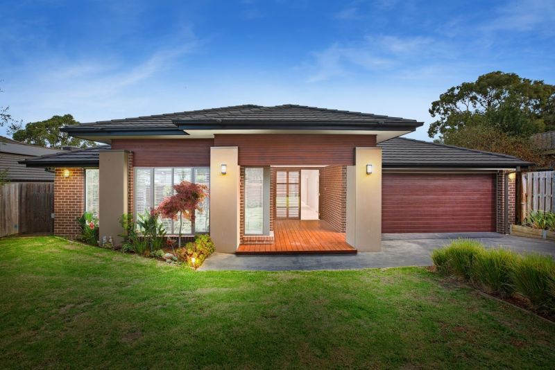 2 Julie Road, Croydon VIC 3136