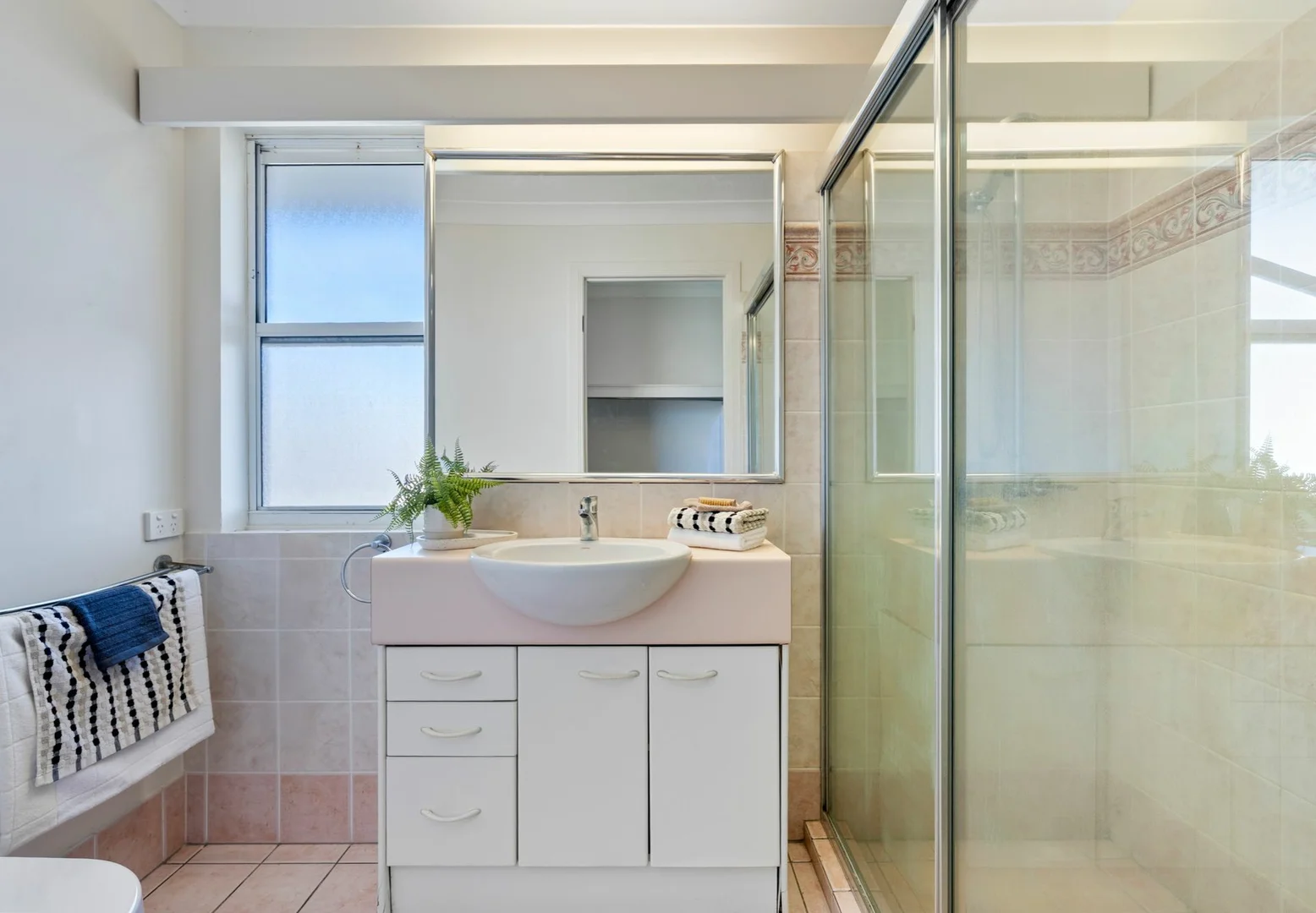 Additional image 17 of 27/93 Old Burleigh Road, Broadbeach QLD 4218