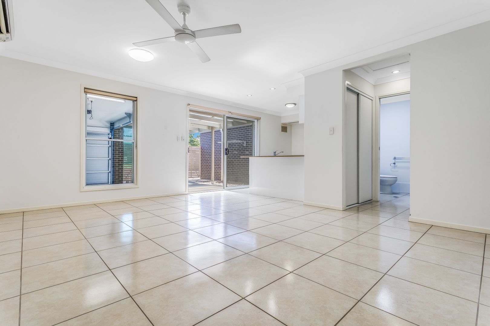 30 Shearer Crescent, Kallangur QLD 4503, Image 2