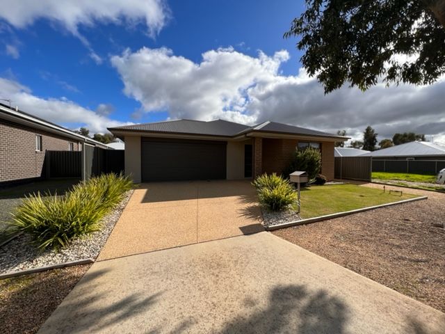 4 bedrooms House in 5 coco YARRAWONGA VIC, 3730