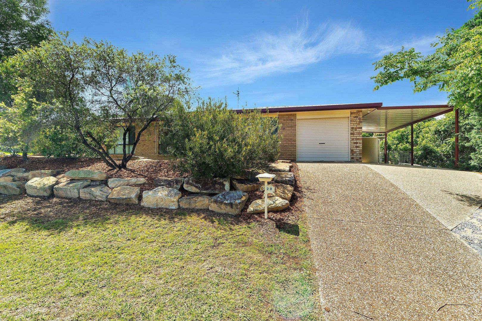 4 bedrooms House in 20 Smart Drive DARLING HEIGHTS QLD, 4350