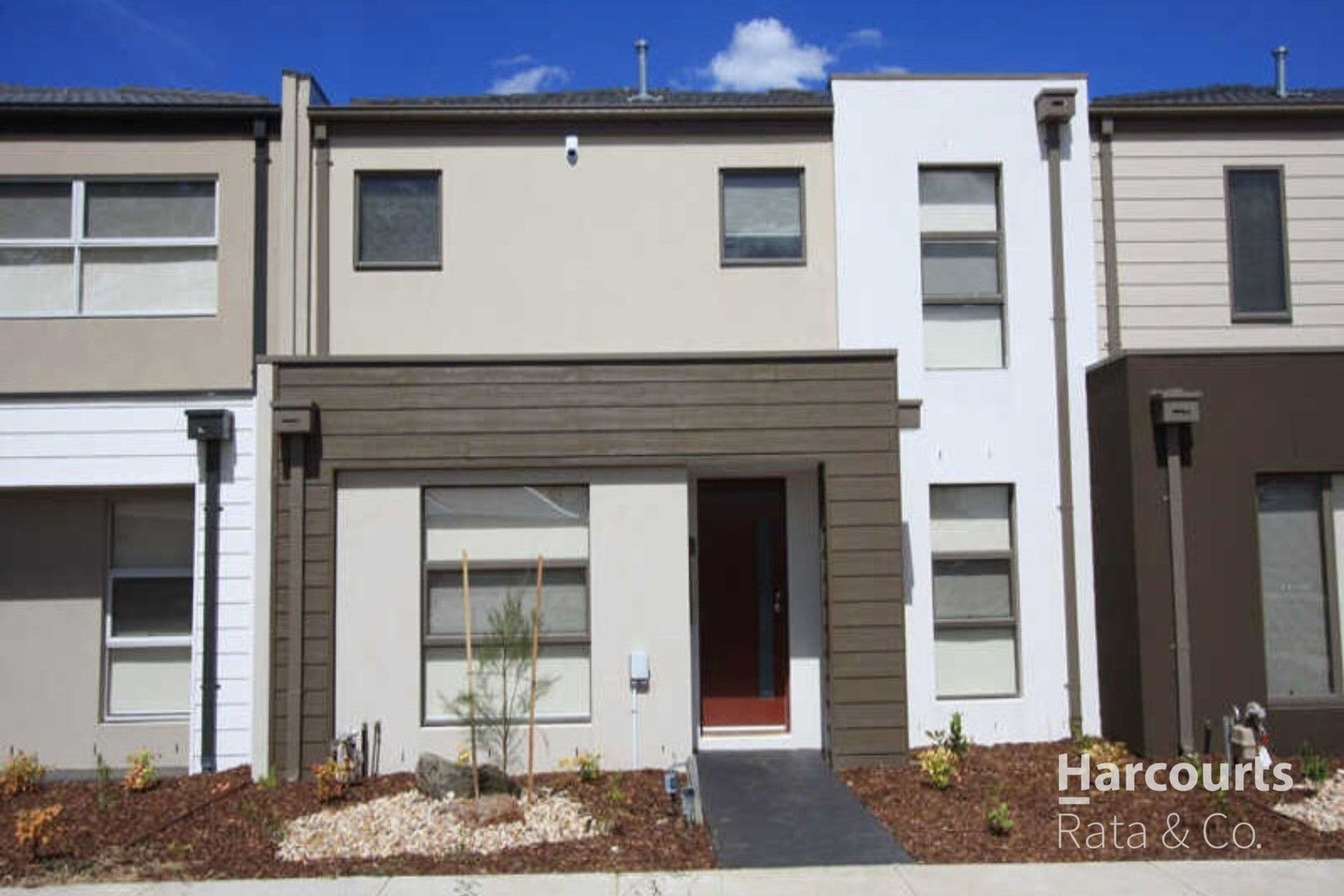 4 bedrooms Townhouse in 12 Levens Lane MERNDA VIC, 3754