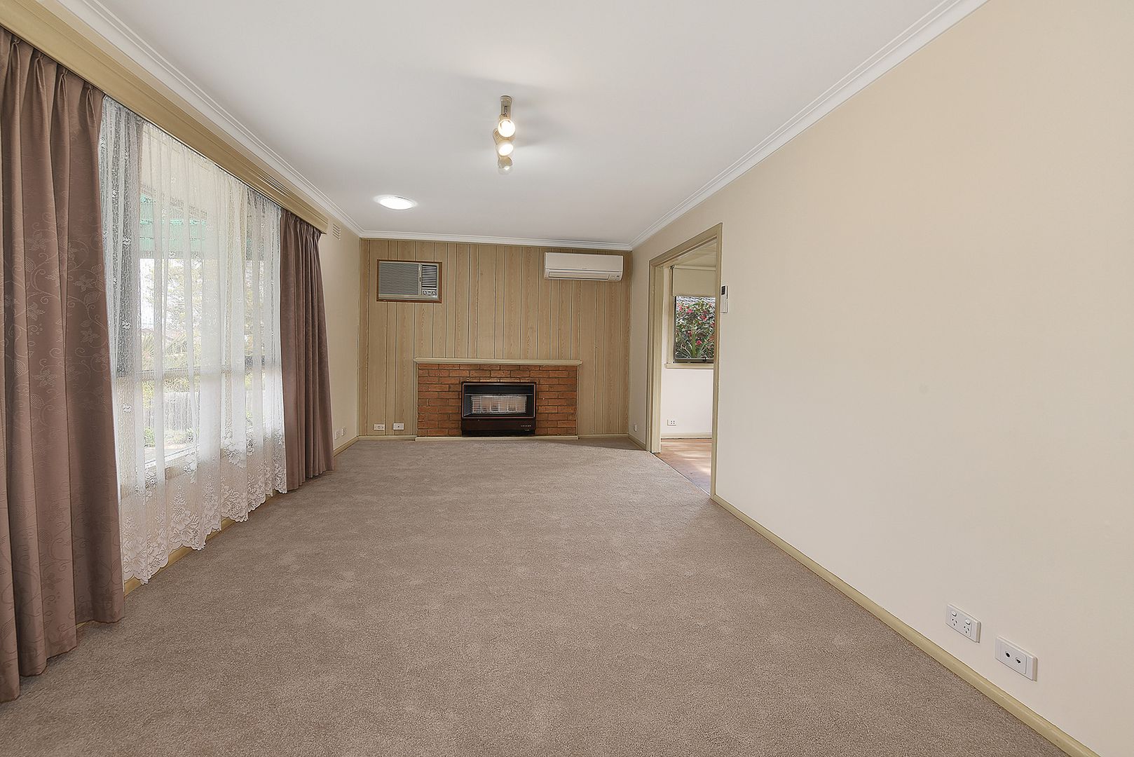 68 Mountain View Avenue, Avondale Heights Property History & Address Research Domain