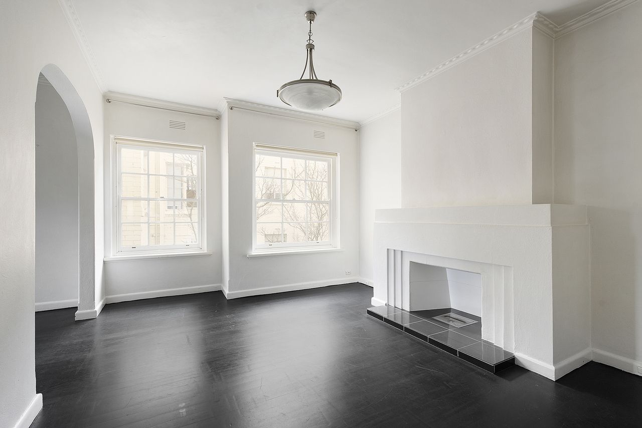 2 bedrooms Apartment / Unit / Flat in 8/11-17 Leopold St SOUTH YARRA VIC, 3141