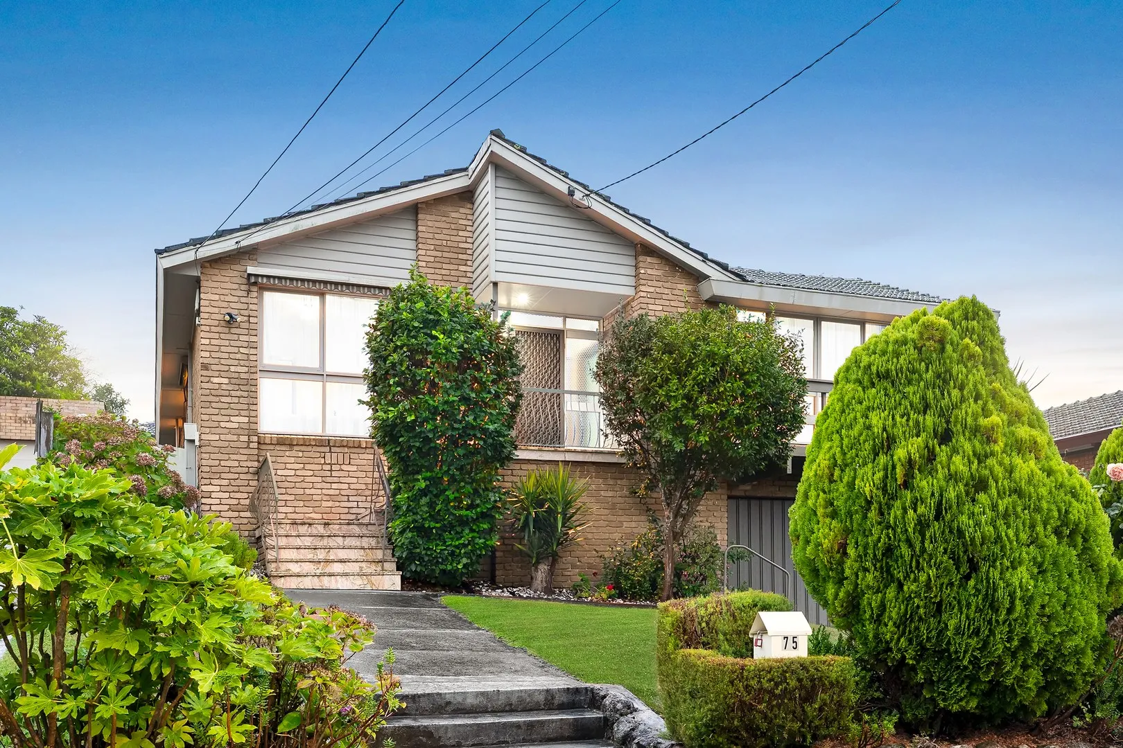 House in Doncaster East