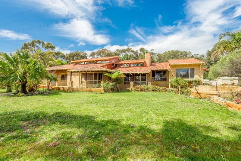 126 Cathedral Avenue, Leschenault WA 6233