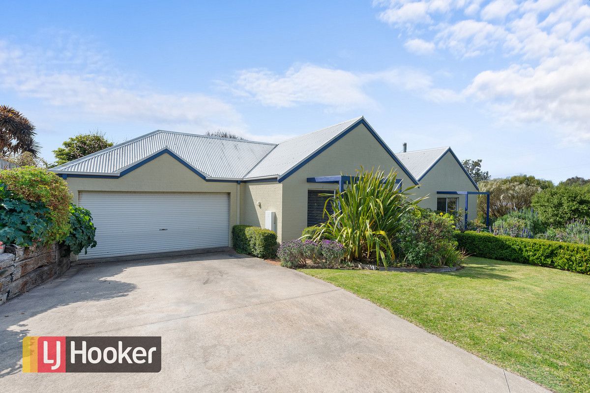 55 Lakeside Drive, Lake Tyers Beach VIC 3909, Image 0