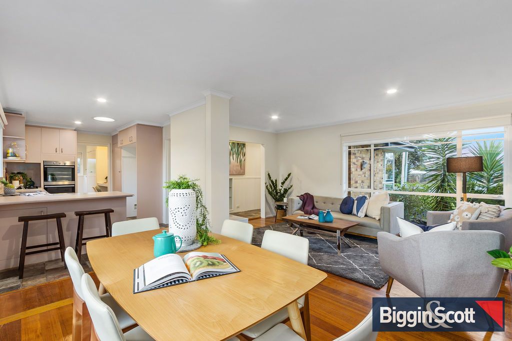 7 Centenary Court, Keysborough VIC 3173, Image 2