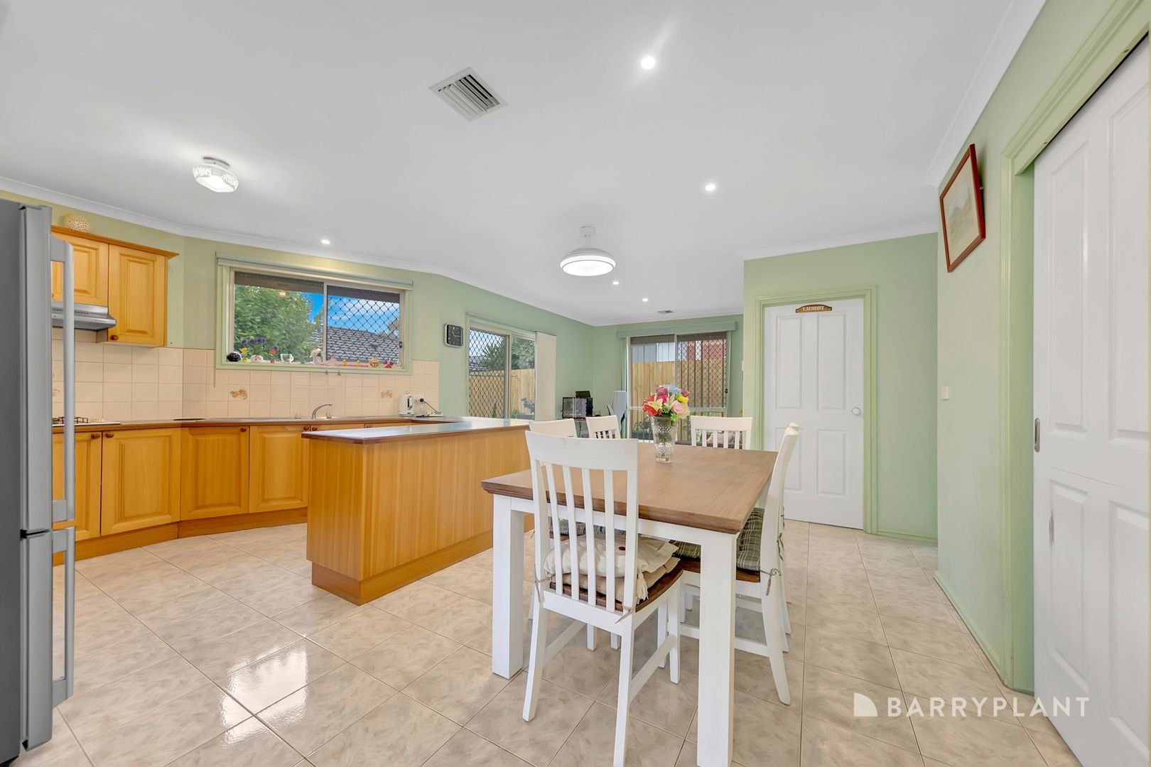 3 Pulford Crescent, Mill Park VIC 3082, Image 2