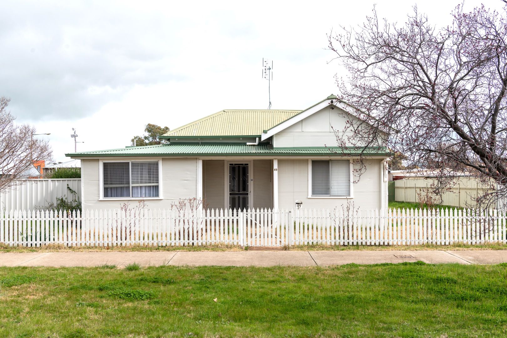 49 Farm Street, Boorowa Property History & Address Research Domain