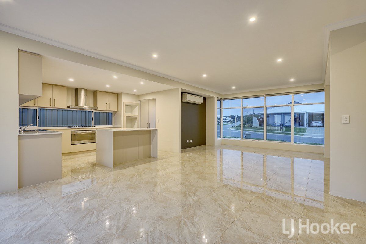 7 Summerhome Parade, Yanchep WA 6035, Image 2