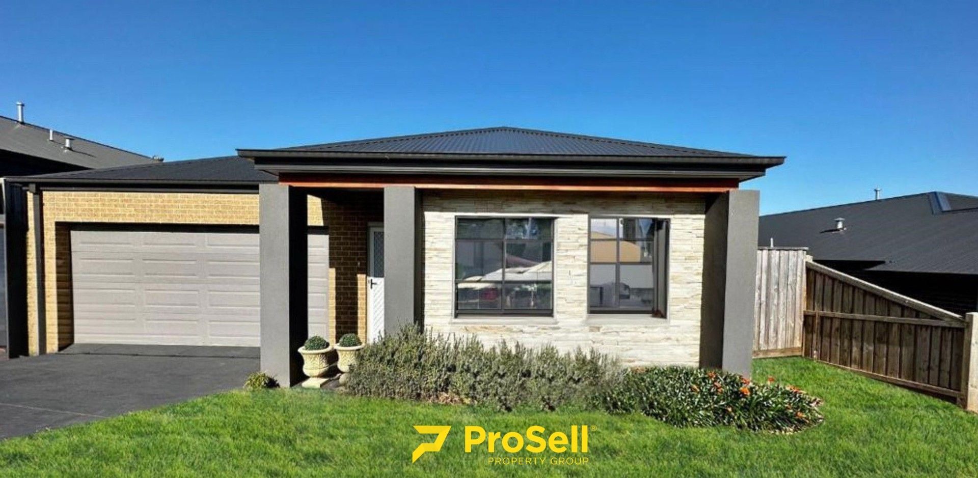 4 bedrooms House in 12 Minster Avenue WARRAGUL VIC, 3820