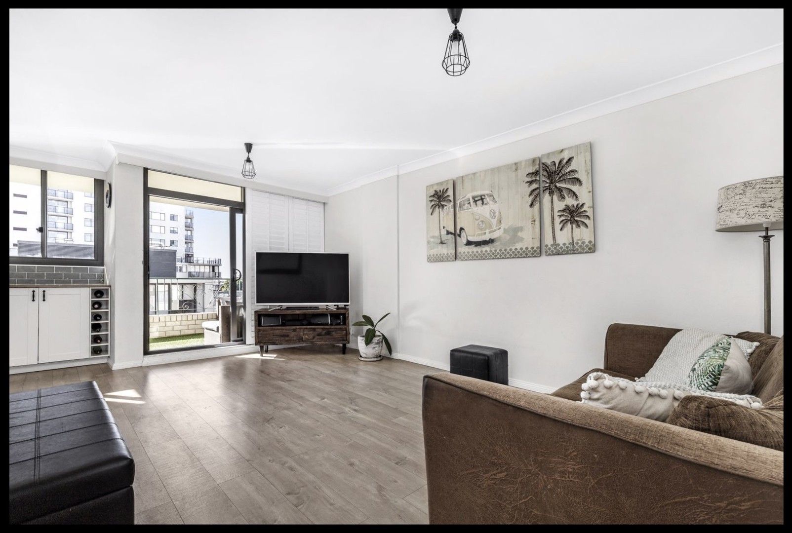 2 bedrooms Apartment / Unit / Flat in 24/10-16 Llandaff Street BONDI JUNCTION NSW, 2022
