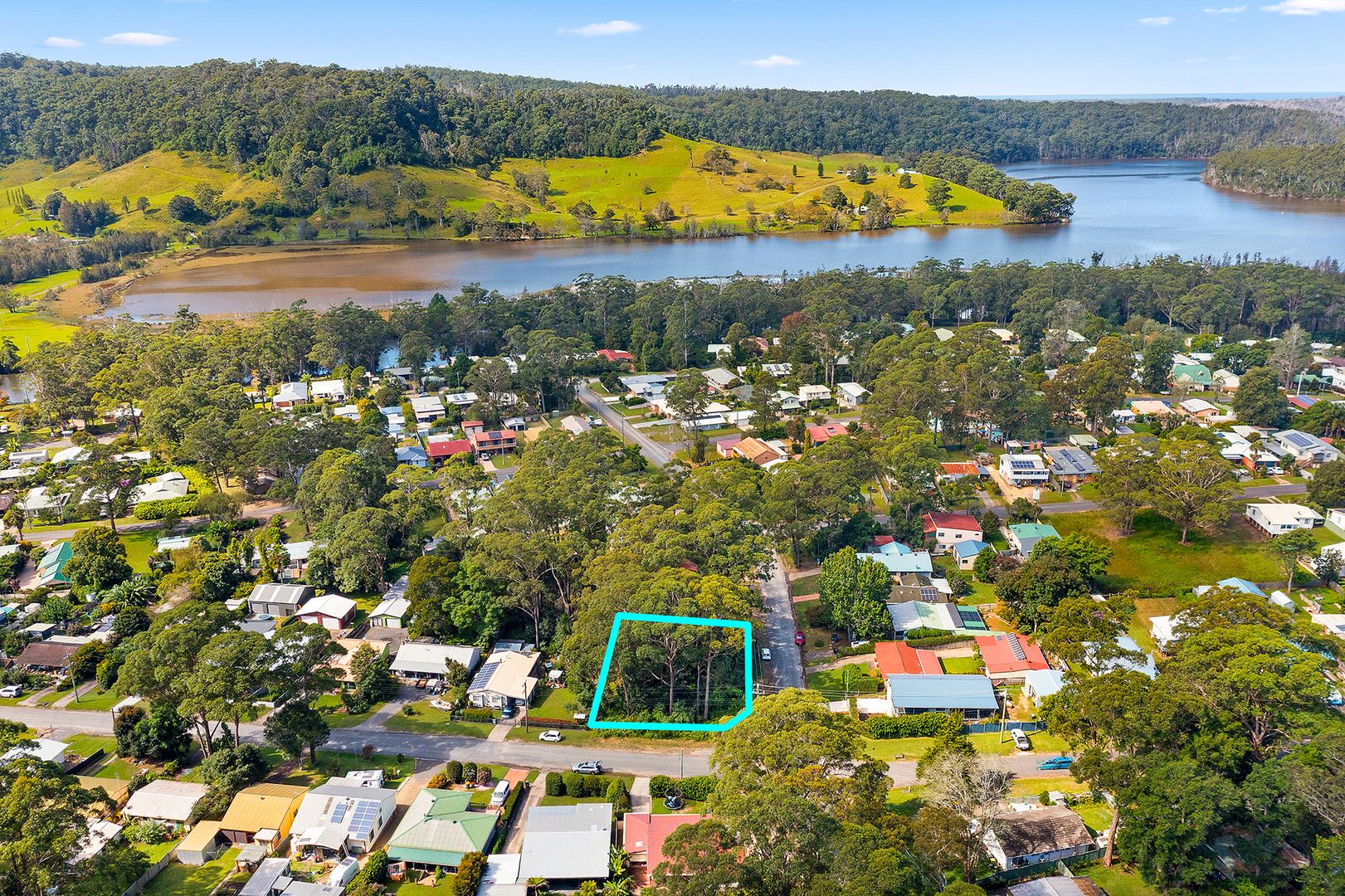 28 Cornfield Parade, Fishermans Paradise NSW 2539, Image 2