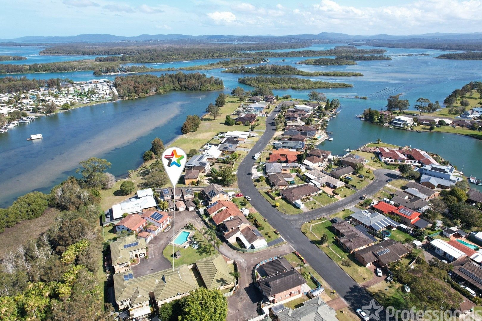 3 bedrooms Townhouse in 22/2 Rest Point Parade TUNCURRY NSW, 2428