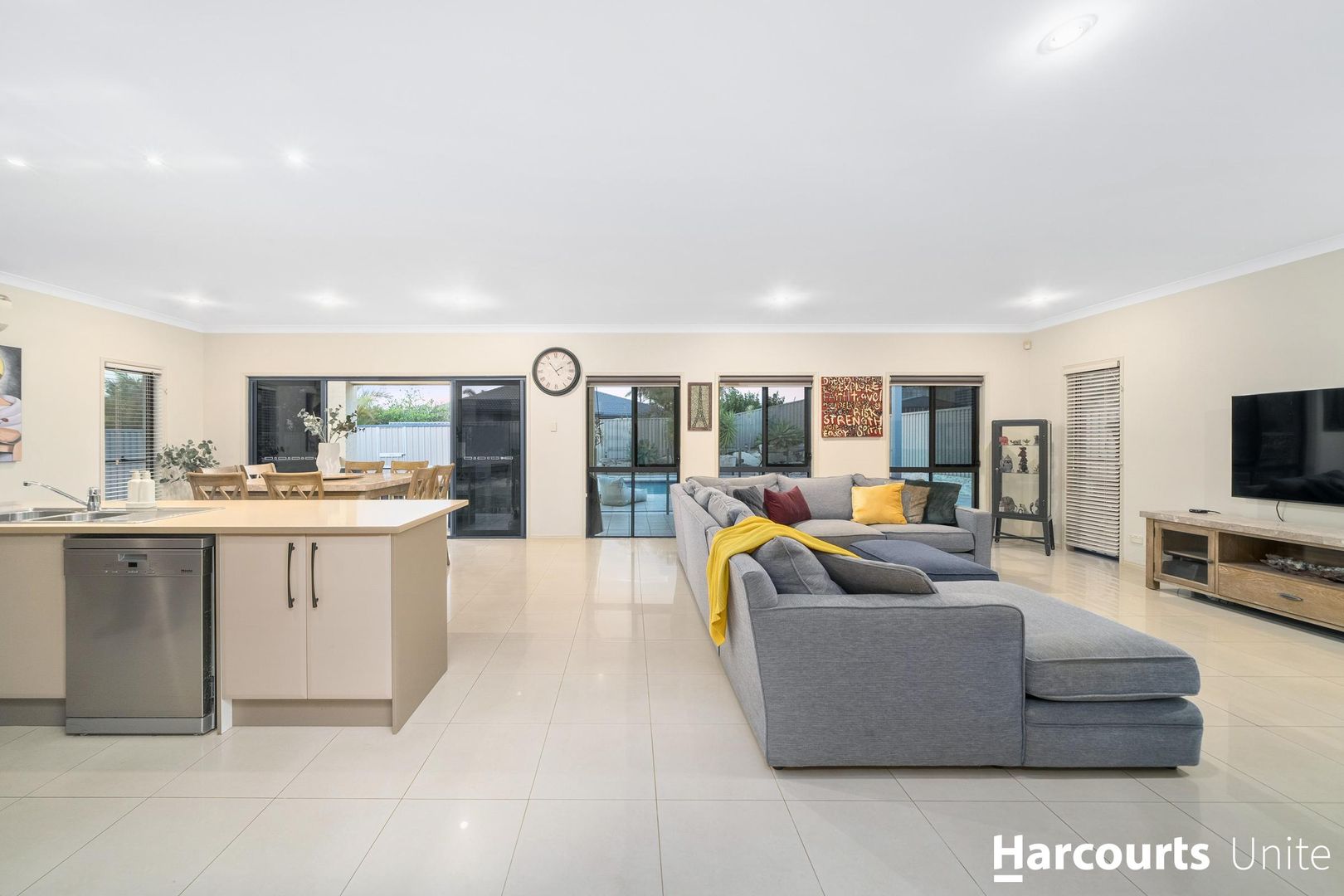 11 Saturn Court, Mango Hill QLD 4509, Image 2