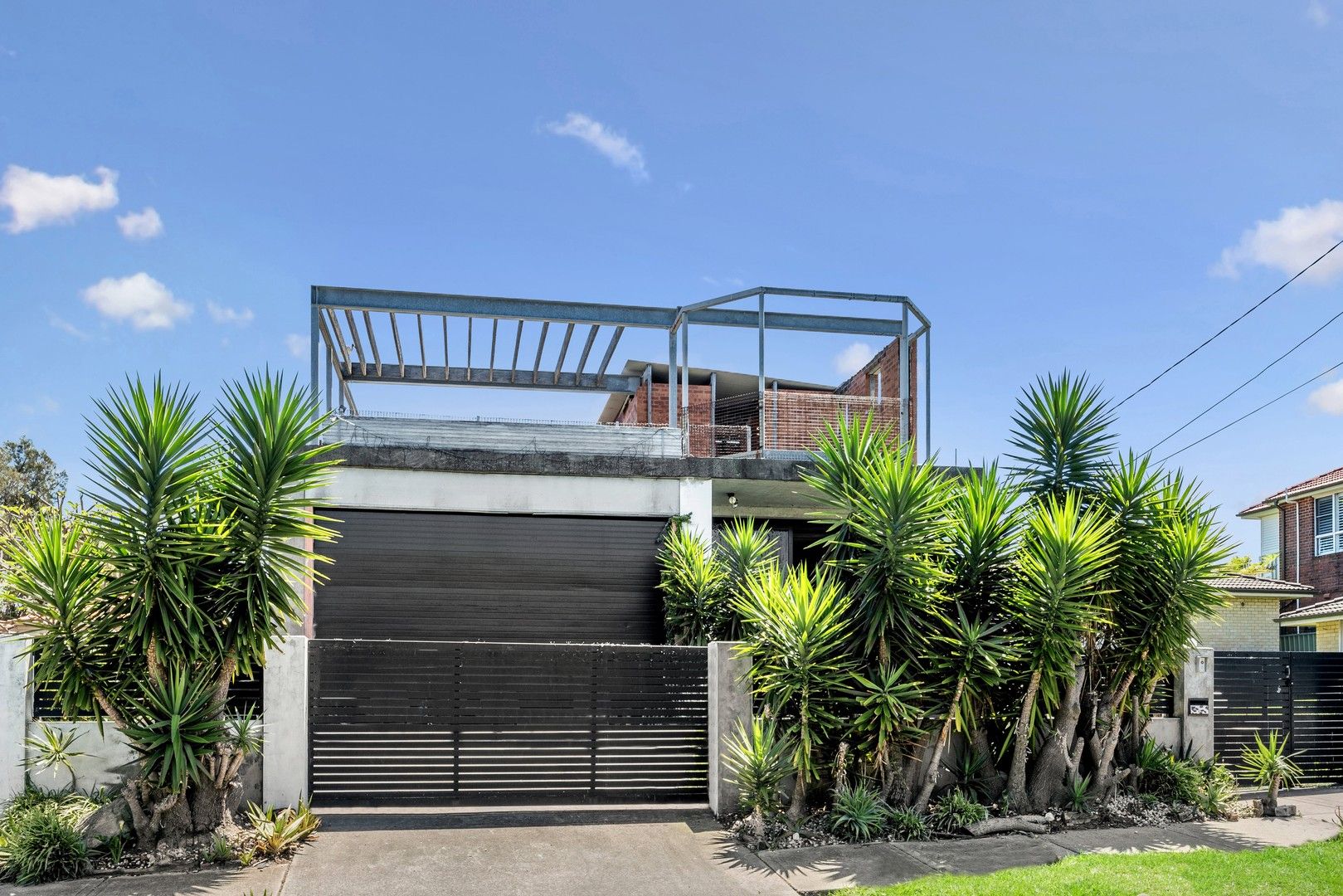 4 bedrooms House in 1555 Anzac Parade PHILLIP BAY NSW, 2036