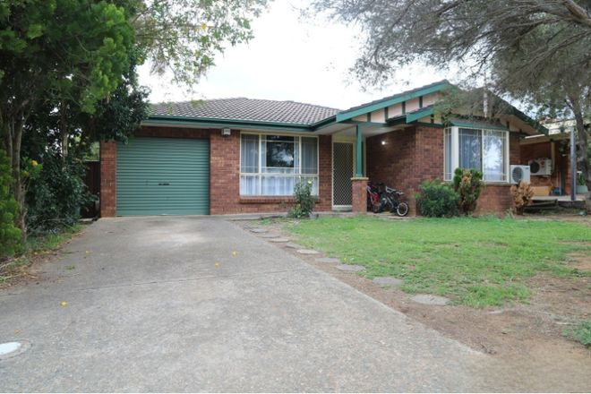 Picture of 32 Lodestone Place, EAGLE VALE NSW 2558