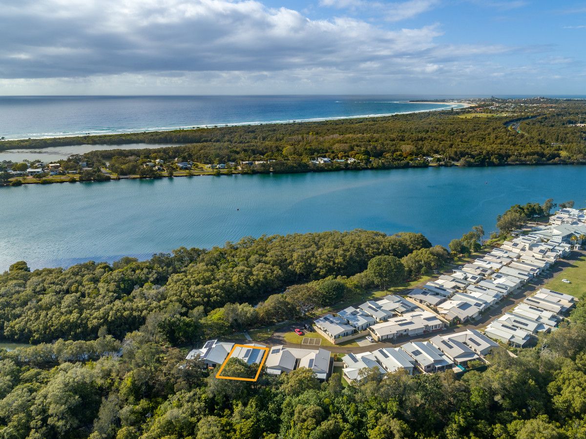 13/2 Barneys Point Road, Banora Point NSW 2486