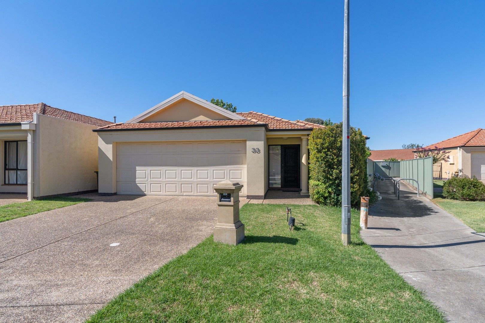 33 Galing Place, Wagga Wagga NSW 2650, Image 0