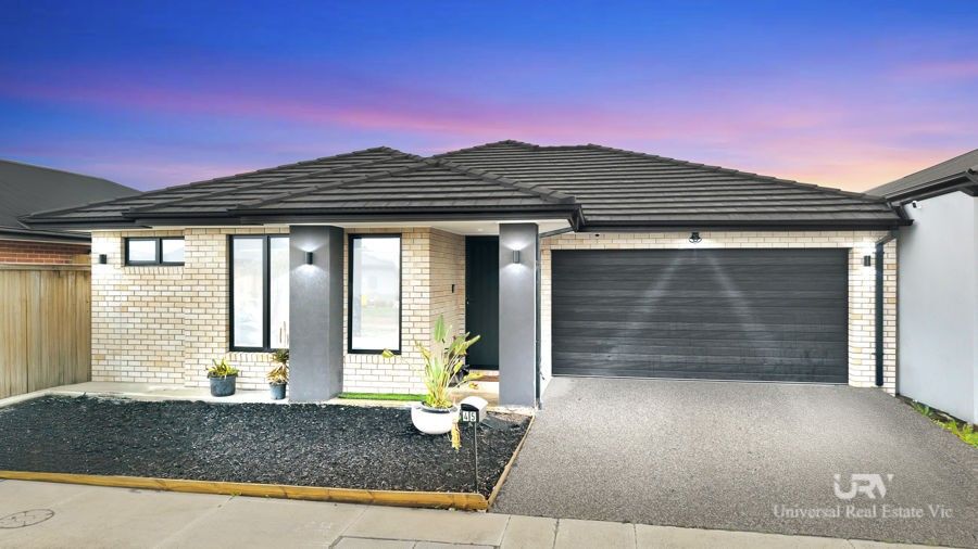 4 bedrooms House in 45 Rochford Drive DONNYBROOK VIC, 3064