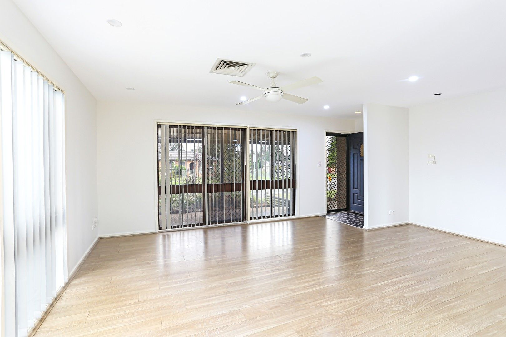 5 bedrooms House in 19 St Clair Ave ST CLAIR NSW, 2759