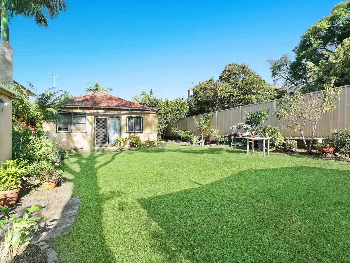 11 Girroma Street, Carss Park NSW 2221, Image 2