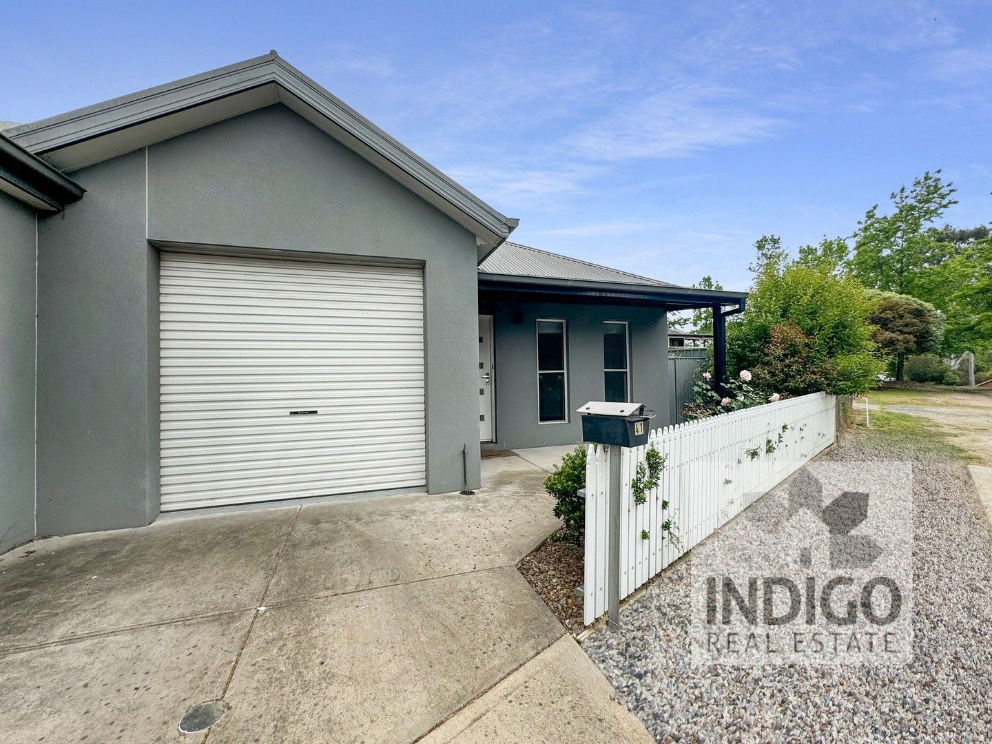 1 bedrooms Apartment / Unit / Flat in 41 Railway Avenue YACKANDANDAH VIC, 3749