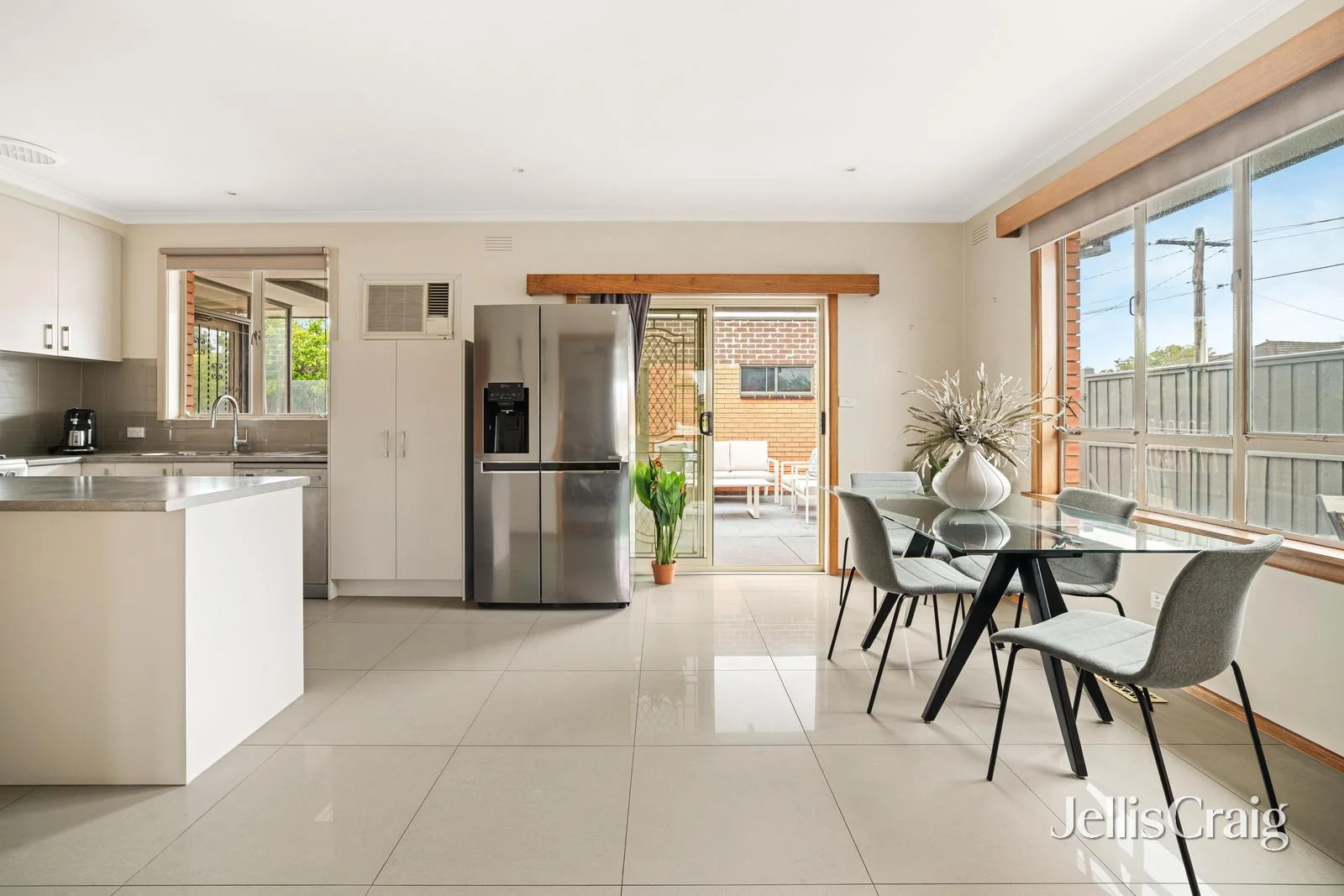 Additional image 5 of 27 Jacaranda Avenue, Cheltenham VIC 3192