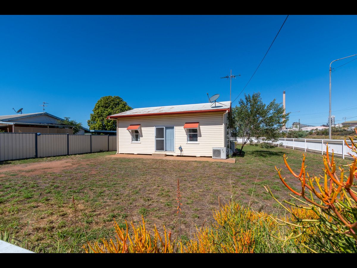 13 Margaret Street, Soldiers Hill QLD 4825