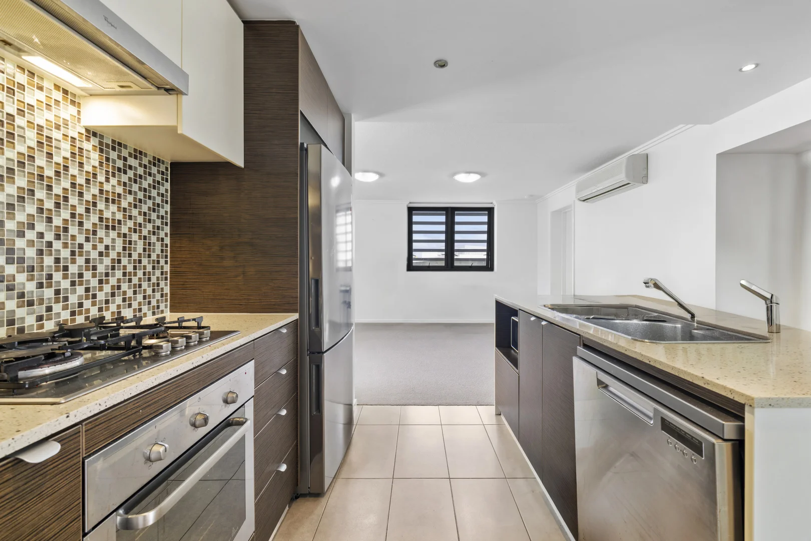 Additional image 9 of 29 Corella/154 Musgrave Avenue, Southport QLD 4215