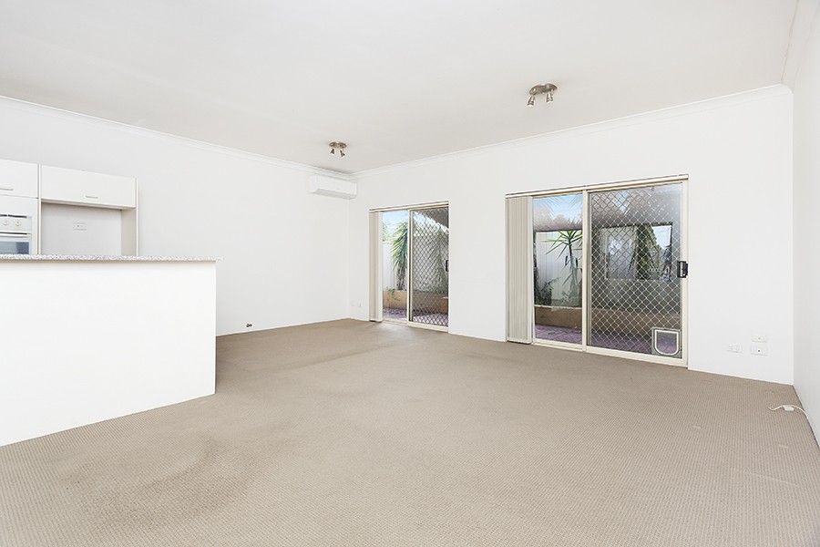 2/2A Faye Avenue, Blakehurst NSW 2221, Image 2